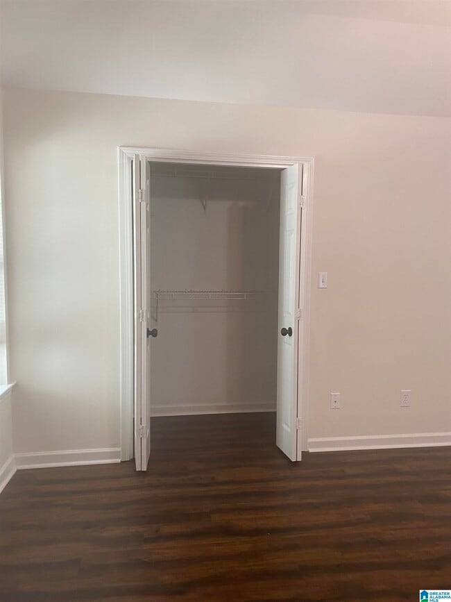 Building Photo - 432 Laurel Woods Trce