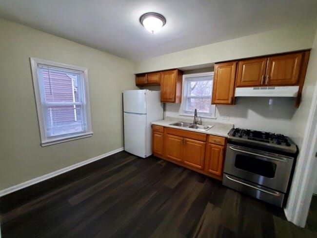 Building Photo - Oak Lawn Home