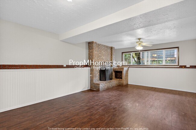 Building Photo - Secluded Nature Retreat: 4 Bedrooms!