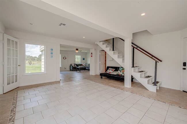 Building Photo - 510 Surf Oaks Dr