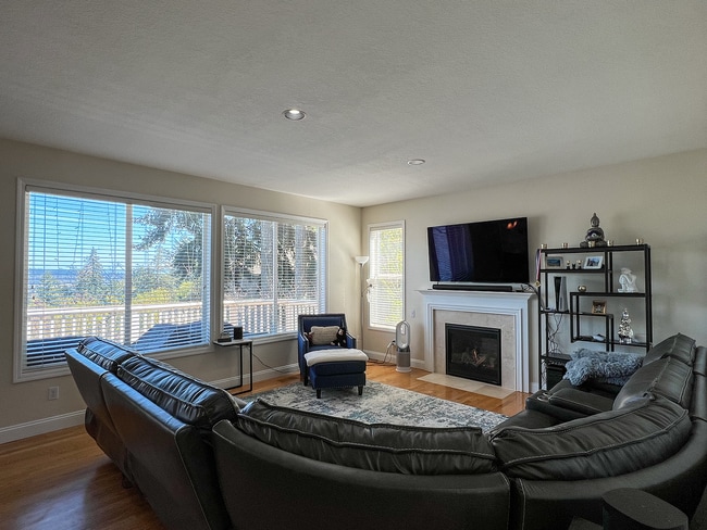Building Photo - Traditional Hillshire Estates  home with 4-bedrooms and 3-baths and GREAT Mountain Views