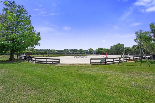 Building Photo - 16820 Deer Path Ln