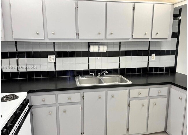 Building Photo - 14250 SW 62nd St