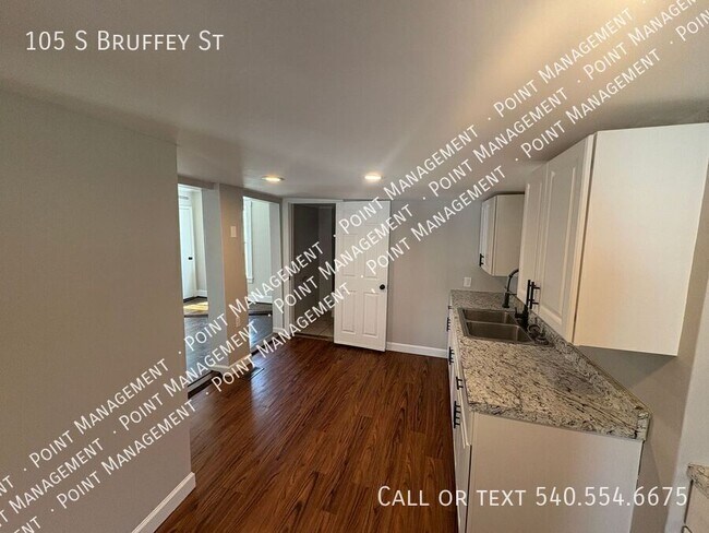 Building Photo - 105 S Bruffey St