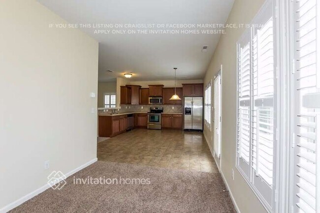 Building Photo - 10211 Daniel Dwayne Dr
