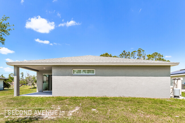 Building Photo - 1266 Timberhill St