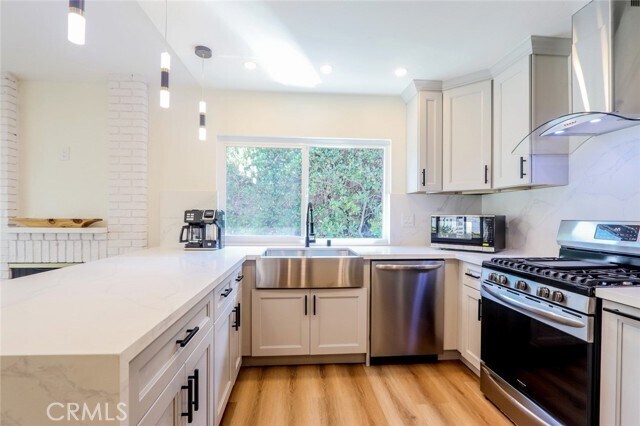 Building Photo - 25492 Sarita Dr