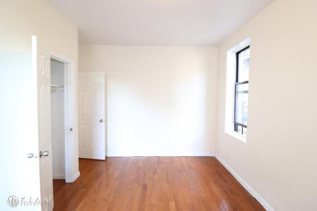 Building Photo - 1 bedroom in Queens NY 11354