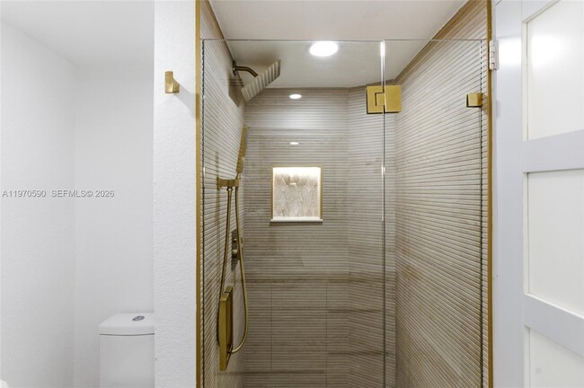 Building Photo - 5701 Collins Ave