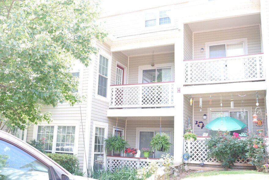 Balcony - 1057 Stones Throw Dr NW
