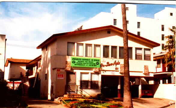 Primary Photo - 131 S Oxford Ave