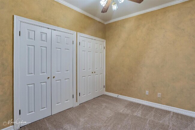 Building Photo - "Elegant 4-Bedroom Home in Bossier City with Granite Countertops & Cozy Fireplace!"