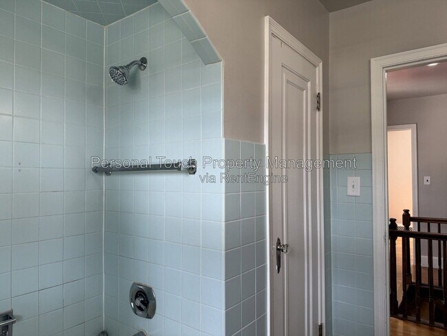 Building Photo - 704 8th St S