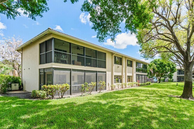 Building Photo - 46 Stratford Ln W