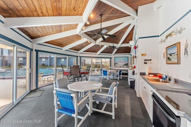 Building Photo - 1175 Jimmy Buffett Mem Hwy