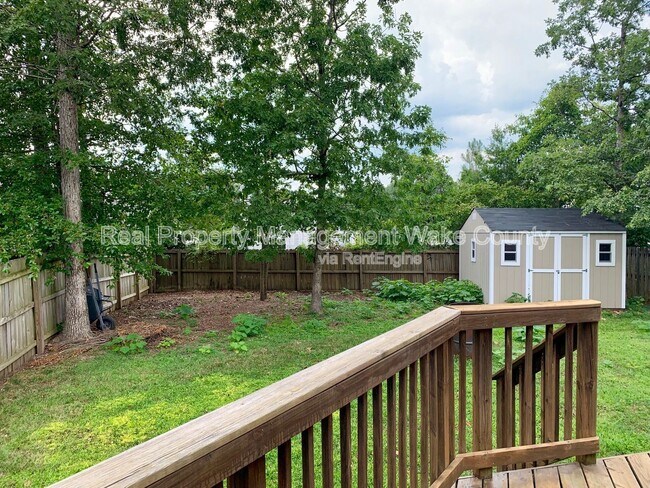 Building Photo - 9201 Langwood Dr
