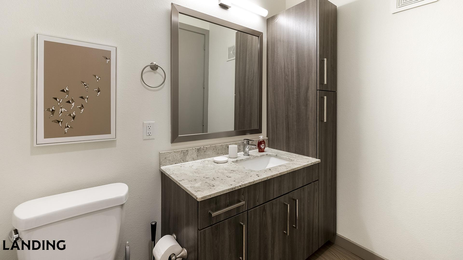 Building Photo - 101 S Center St