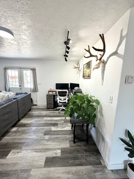 Building Photo - 278 N 200 W
