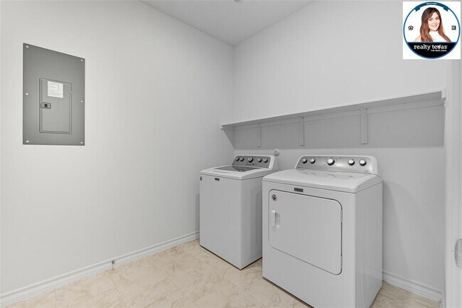 Building Photo - 215 Thurman Holt Rd