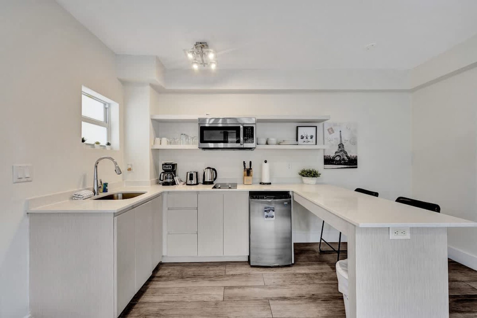 Building Photo - 3020 Seville St