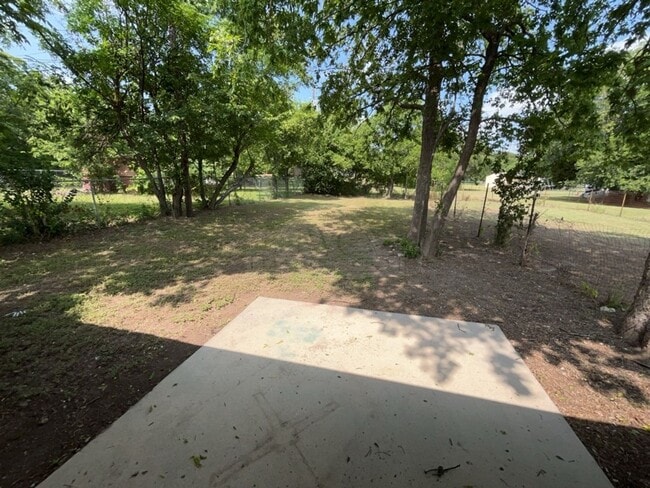 Building Photo - 1504 Indian Trail