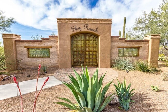 Building Photo - 4402 W Cloud Ranch Pl
