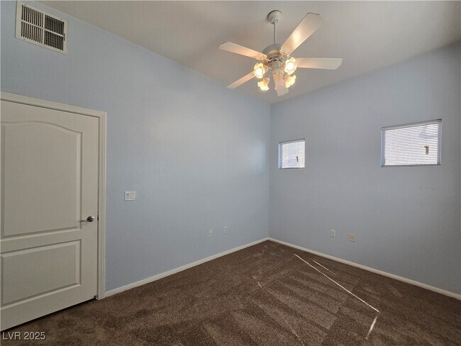Building Photo - 3325 Cactus Shadow St