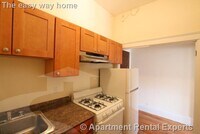 Building Photo - 2 Ware St