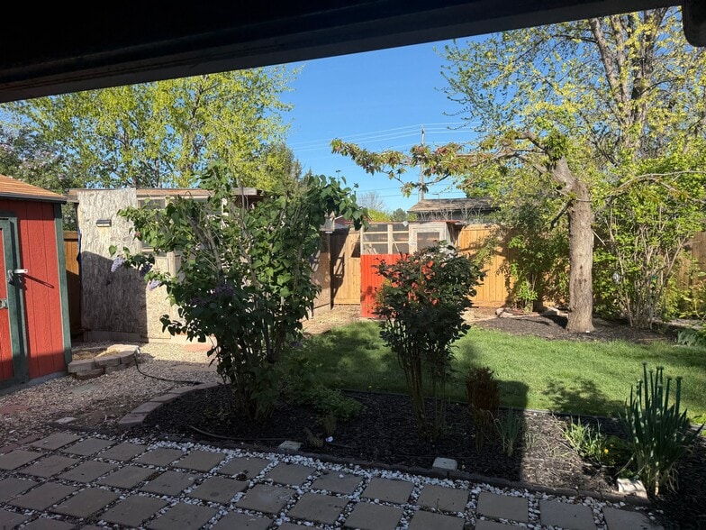 Building Photo - 2010 N Workland Ln