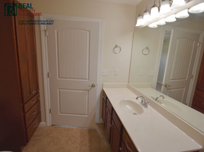 Building Photo - 1548 Passage Dr