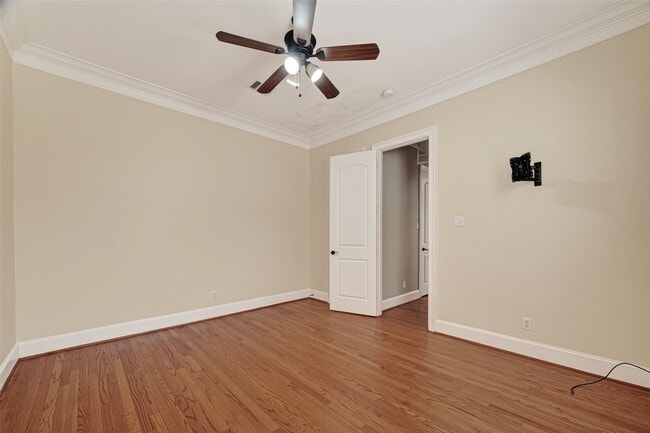 Building Photo - 5319 Fayette St