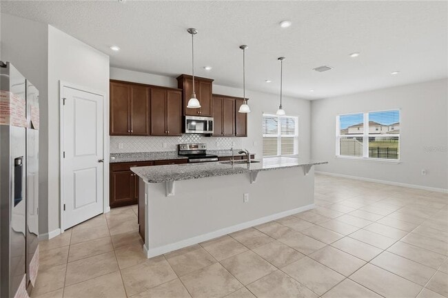 Building Photo - 5581 Vigo Lp