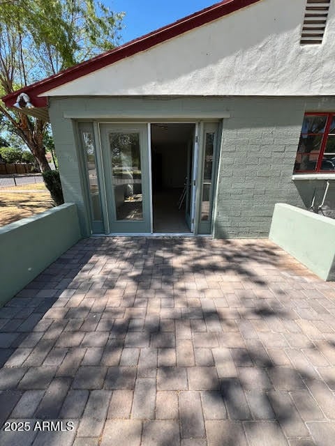 Building Photo - 1321 S College Ave