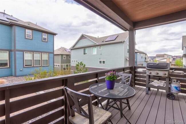 Building Photo - Lovely Newer 3 Bedroom Home