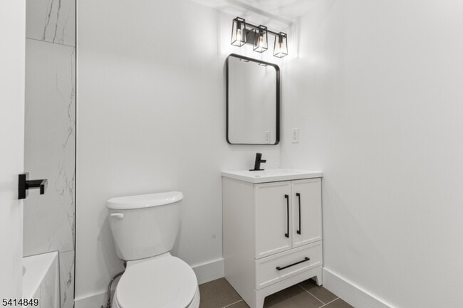 Building Photo - 37 S 7th St