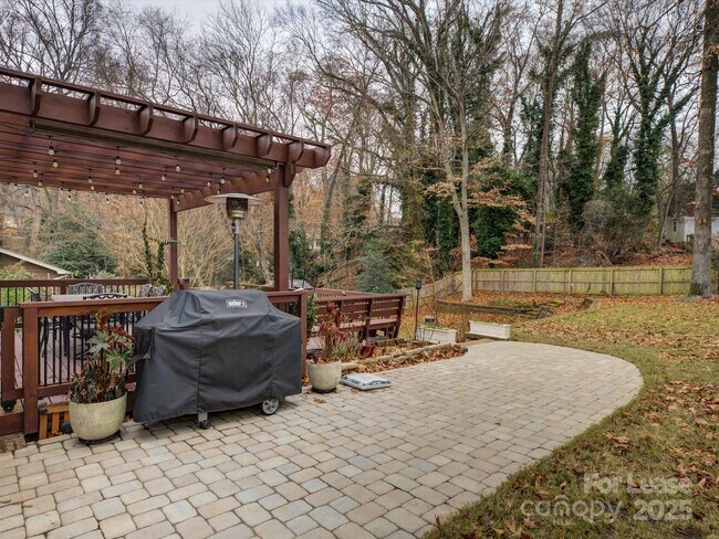 Building Photo - 6219 Colchester Pl