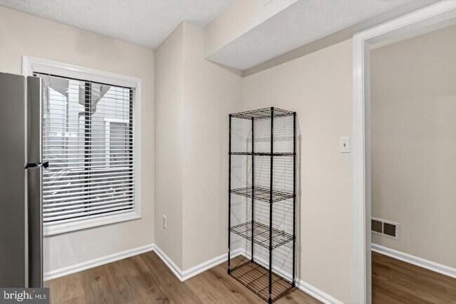Building Photo - 2251 Hunters Run Dr