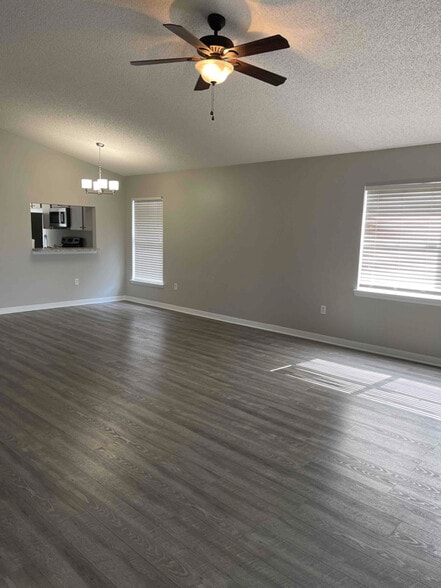 Building Photo - 11218 Scotchwood Dr