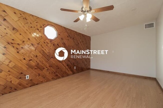 Building Photo - 3 Bedroom Pet-Friendly Home in Orlando, FL...