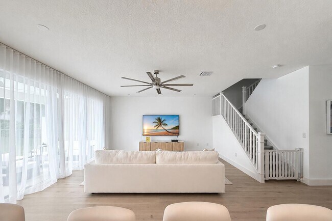 Building Photo - 9842 Salty Bay Dr