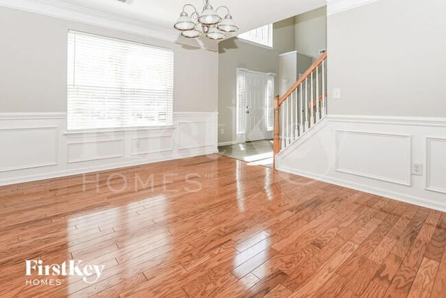 Building Photo - 123 Elba Dr