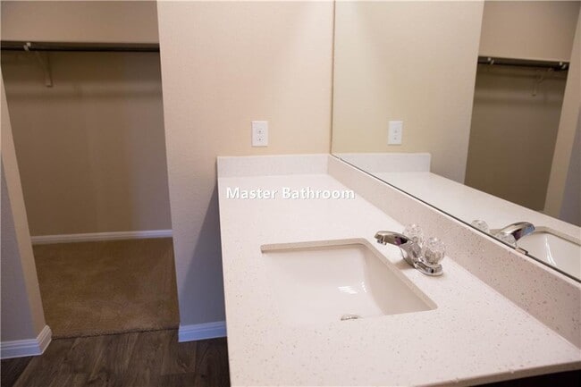 Building Photo - 11117 Furrow Hill Dr