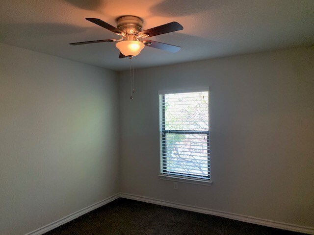 Building Photo - 1302 Garden Dusk