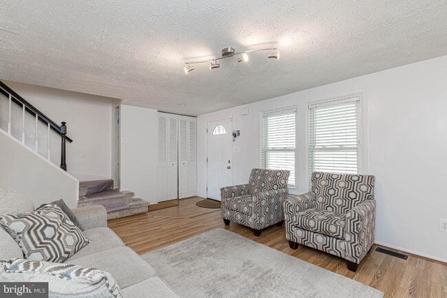 Primary Photo - 11260 Westport Dr