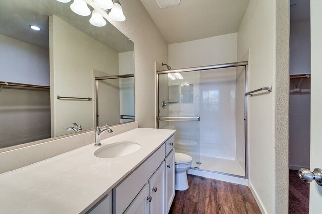 Building Photo - Upgraded Single-Story 3BR/2BA Solar Home o...