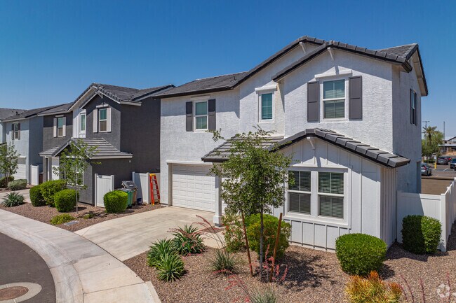 Building Photo - Cyrene at Estrella-Sun Life