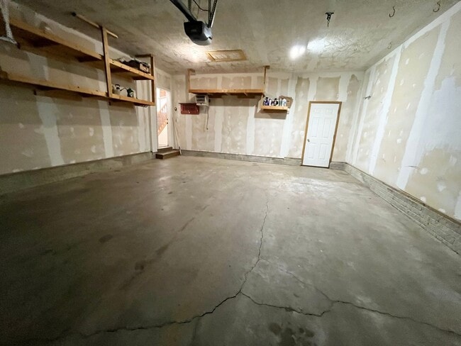 Building Photo - 3 Bed/2 Bath West Side Home For Rent!!