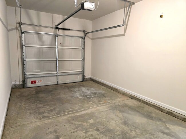 Building Photo - 1852 Pheasant Trce Cir