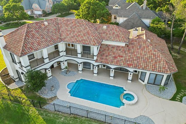 Building Photo - 1229 Strathmore Dr