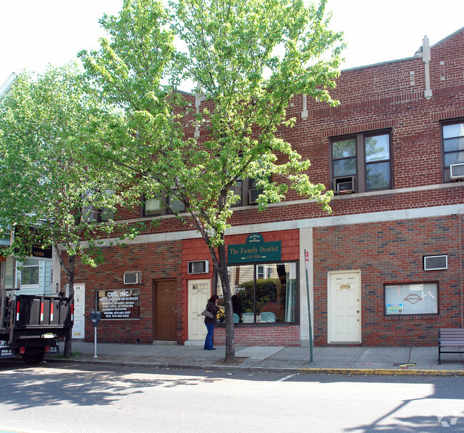 Building Photo - 101-107 Frank E Rodgers Blvd N